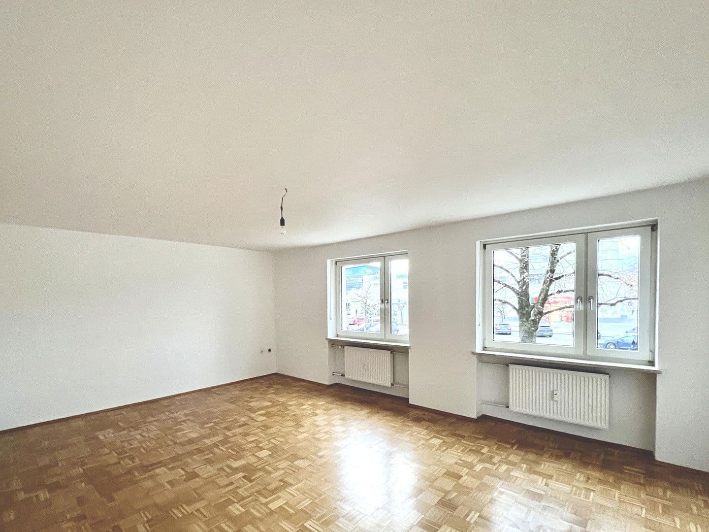 Prenájom bytu 3-izbový 82 m², Marktlerstrasse 60, Burghausen, Bavorsko Prenájom bytu 3-izbový 82 m², Marktlerstrasse 60, Burghausen, Bavorsko