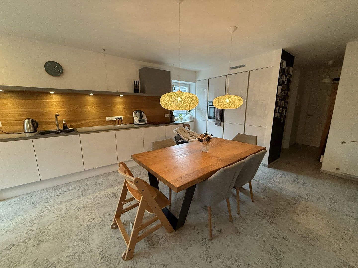 Predaj bytu 5-izbový 120 m², Hamburg, Hamburg Predaj bytu 5-izbový 120 m², Hamburg, Hamburg