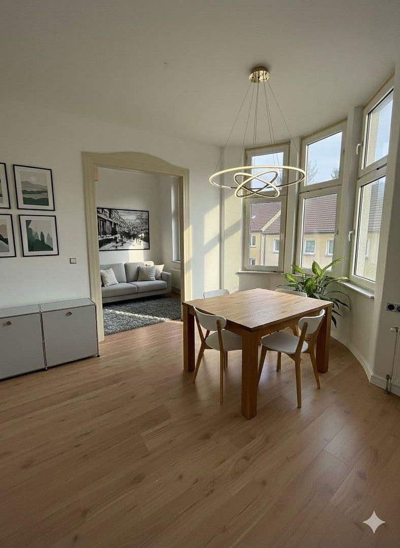 Prenájom bytu 2-izbový 55 m², Cecilienstraße 48, Mönchengladbach, Severné Porýnie - Westfálsko Prenájom bytu 2-izbový 55 m², Cecilienstraße 48, Mönchengladbach, Severné Porýnie - Westfálsko