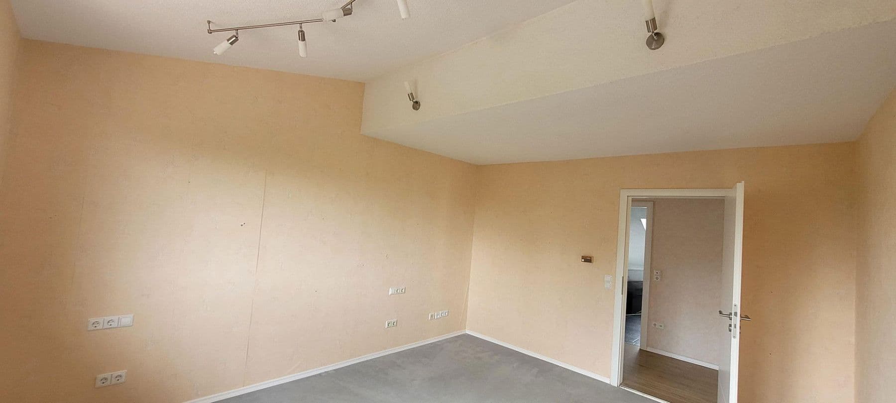 Prenájom bytu 3-izbový 102 m², Bretten, Bádensko-Wurttembersko Prenájom bytu 3-izbový 102 m², Bretten, Bádensko-Wurttembersko