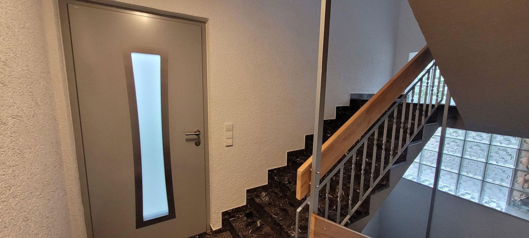 Prenájom bytu 3-izbový 102 m², Bretten, Bádensko-Wurttembersko Prenájom bytu 3-izbový 102 m², Bretten, Bádensko-Wurttembersko