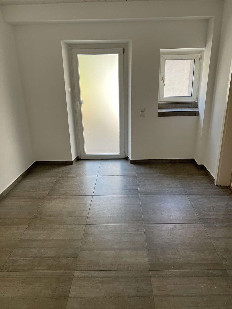 Predaj domu 132 m², pozemek 470 m², Rodenbach, Porýnie-Falcko Predaj domu 132 m², pozemek 470 m², Rodenbach, Porýnie-Falcko