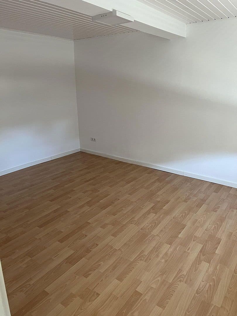 Predaj domu 132 m², pozemek 470 m², Rodenbach, Porýnie-Falcko Predaj domu 132 m², pozemek 470 m², Rodenbach, Porýnie-Falcko