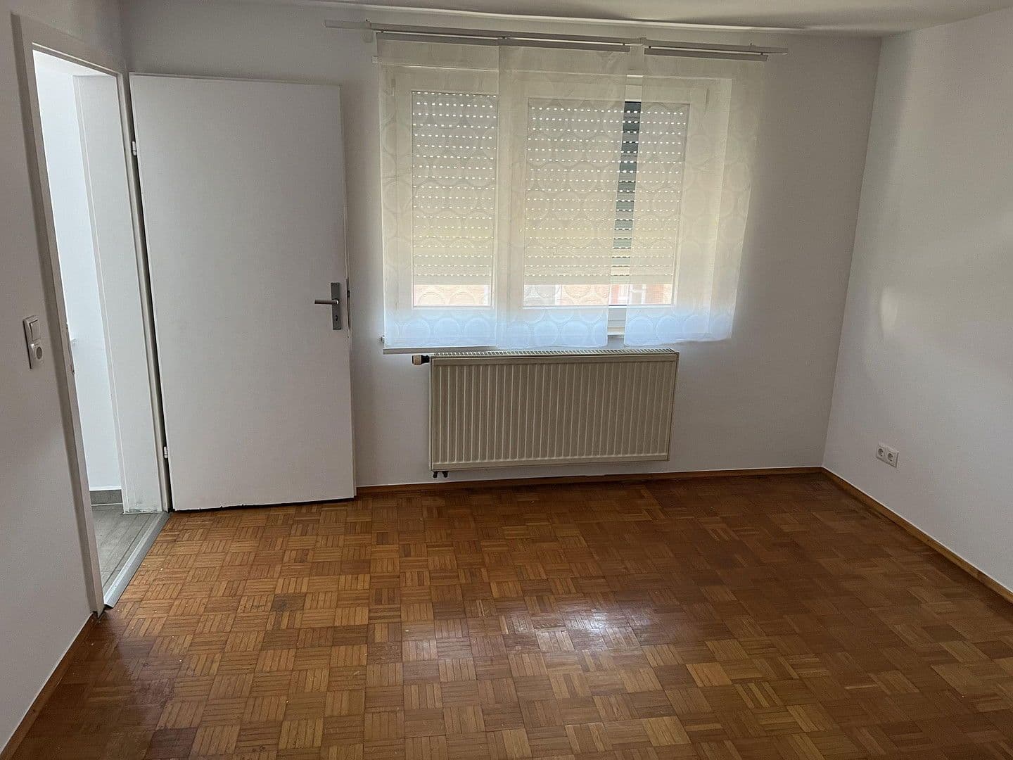 Predaj domu 132 m², pozemek 470 m², Rodenbach, Porýnie-Falcko Predaj domu 132 m², pozemek 470 m², Rodenbach, Porýnie-Falcko