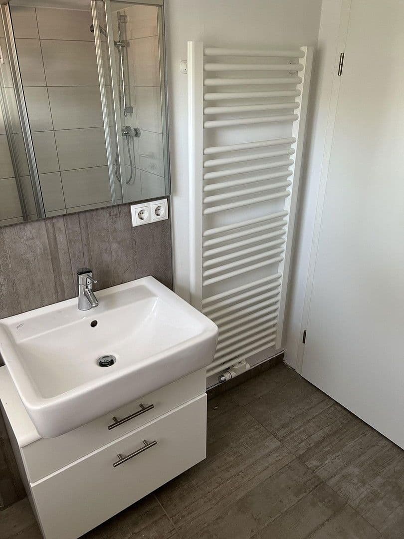 Predaj domu 132 m², pozemek 470 m², Rodenbach, Porýnie-Falcko Predaj domu 132 m², pozemek 470 m², Rodenbach, Porýnie-Falcko