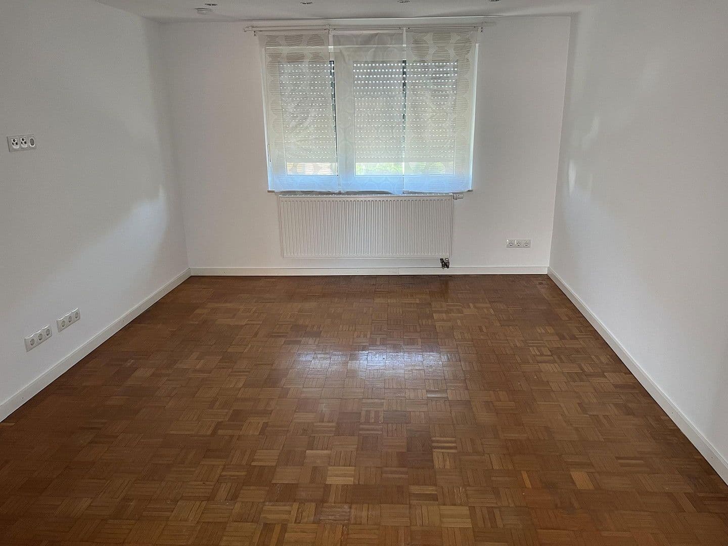 Predaj domu 132 m², pozemek 470 m², Rodenbach, Porýnie-Falcko Predaj domu 132 m², pozemek 470 m², Rodenbach, Porýnie-Falcko