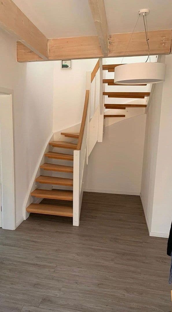 Prenájom bytu 4-izbový 125 m², Zur Alten Fähre 15, Schleswig, Šlezvicko-Holštajnsko Prenájom bytu 4-izbový 125 m², Zur Alten Fähre 15, Schleswig, Šlezvicko-Holštajnsko