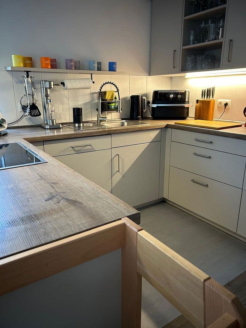 Prenájom bytu 4-izbový 125 m², Zur Alten Fähre 15, Schleswig, Šlezvicko-Holštajnsko Prenájom bytu 4-izbový 125 m², Zur Alten Fähre 15, Schleswig, Šlezvicko-Holštajnsko