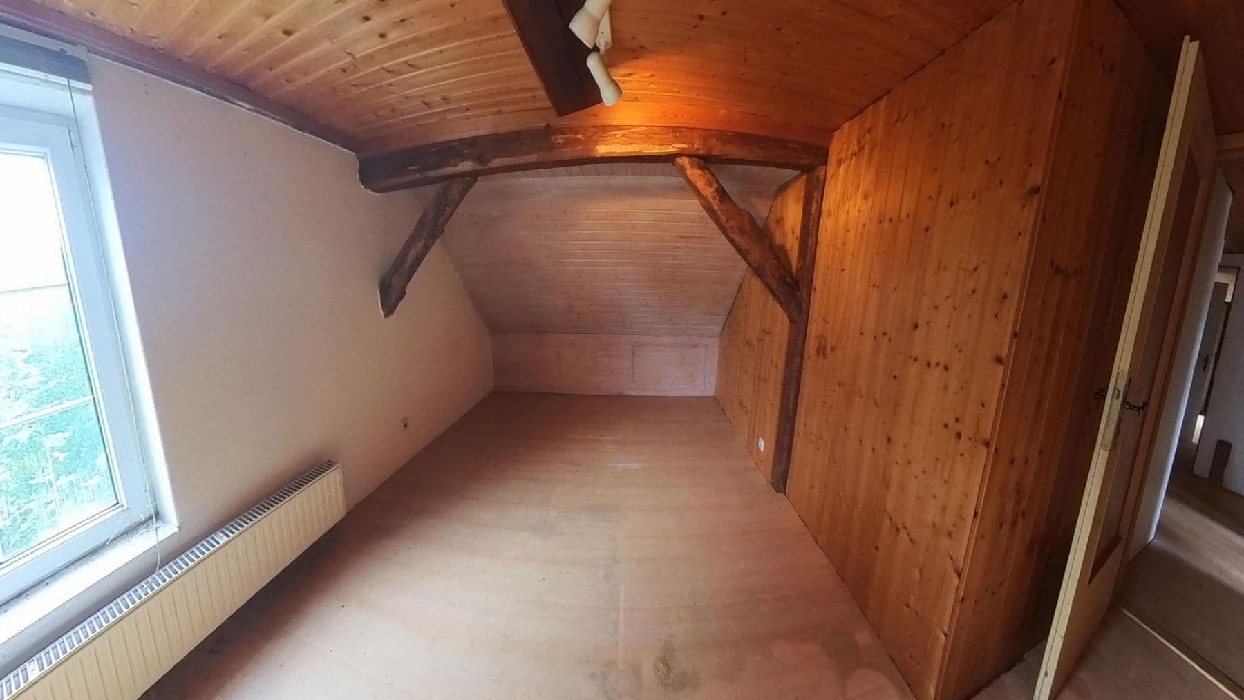 Predaj domu 360 m², pozemek 1.218 m², Poststr.10, Siedenbollentin, Meklenbursko-Predpomoransko Predaj domu 360 m², pozemek 1.218 m², Poststr.10, Siedenbollentin, Meklenbursko-Predpomoransko