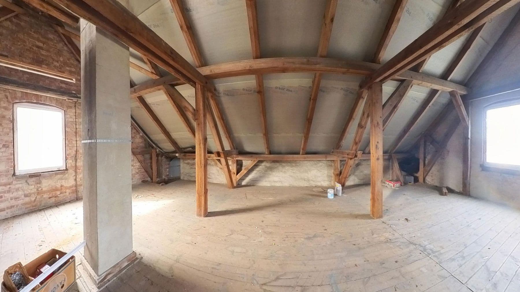 Predaj domu 360 m², pozemek 1.218 m², Poststr.10, Siedenbollentin, Meklenbursko-Predpomoransko Predaj domu 360 m², pozemek 1.218 m², Poststr.10, Siedenbollentin, Meklenbursko-Predpomoransko