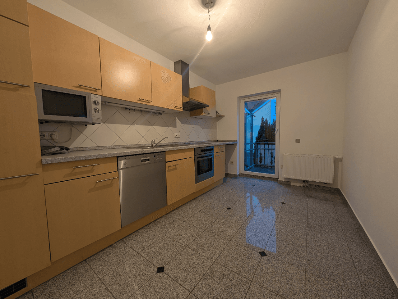 Prenájom bytu 3-izbový 75 m², Schrobenhausen, Bavorsko Prenájom bytu 3-izbový 75 m², Schrobenhausen, Bavorsko