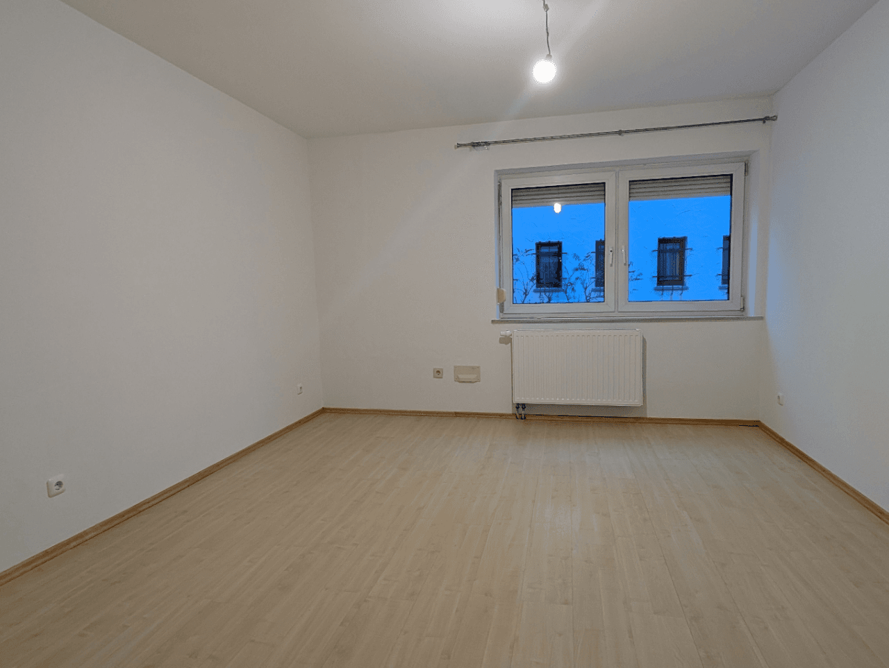 Prenájom bytu 3-izbový 75 m², Schrobenhausen, Bavorsko Prenájom bytu 3-izbový 75 m², Schrobenhausen, Bavorsko