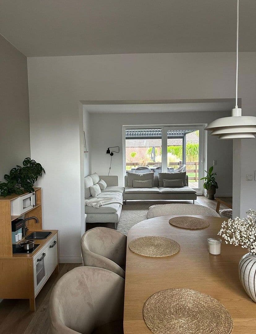 Predaj domu 106 m², pozemek 617 m², Walsrode, Dolné Sasko Predaj domu 106 m², pozemek 617 m², Walsrode, Dolné Sasko