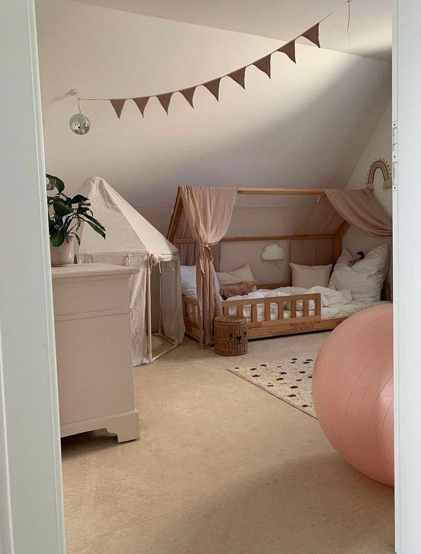 Predaj domu 106 m², pozemek 617 m², Walsrode, Dolné Sasko Predaj domu 106 m², pozemek 617 m², Walsrode, Dolné Sasko