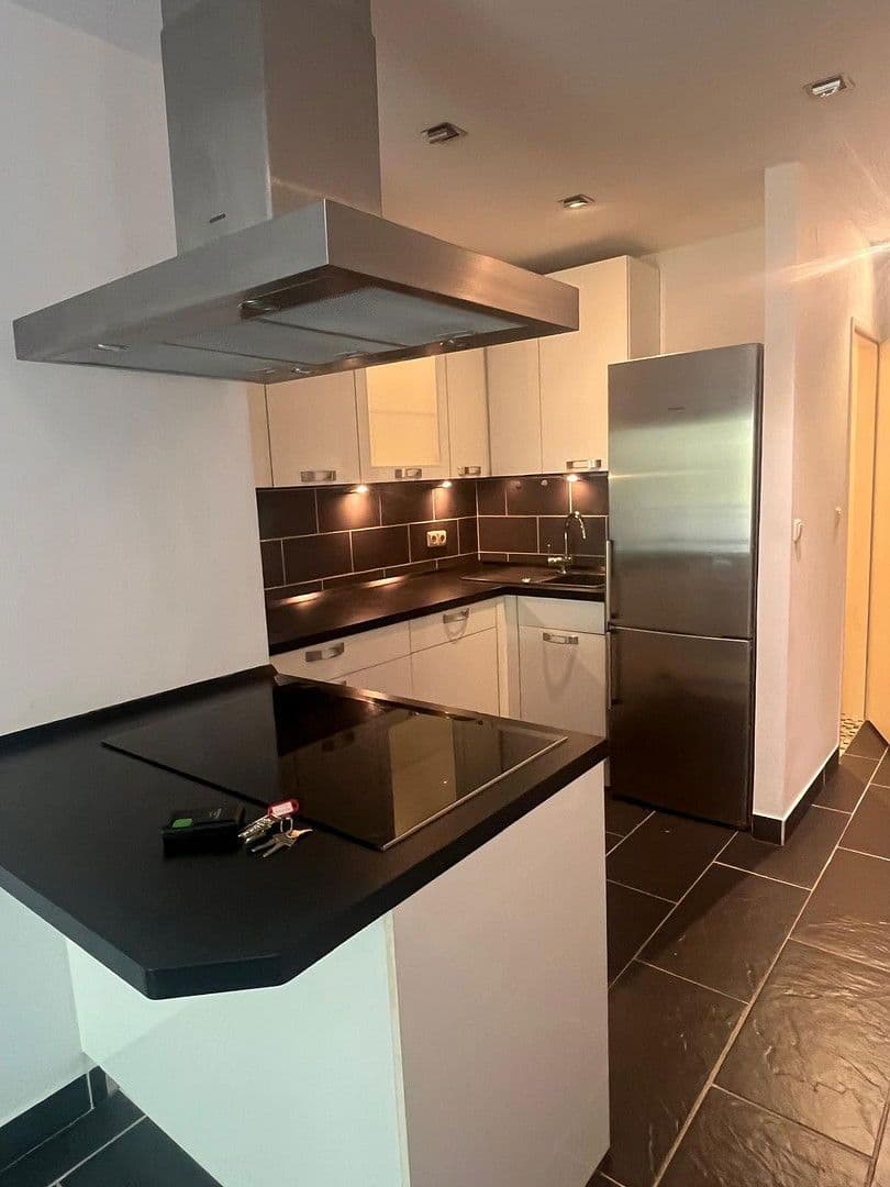 Prenájom bytu 4-izbový 92 m², Schenefeld, Šlezvicko-Holštajnsko Prenájom bytu 4-izbový 92 m², Schenefeld, Šlezvicko-Holštajnsko