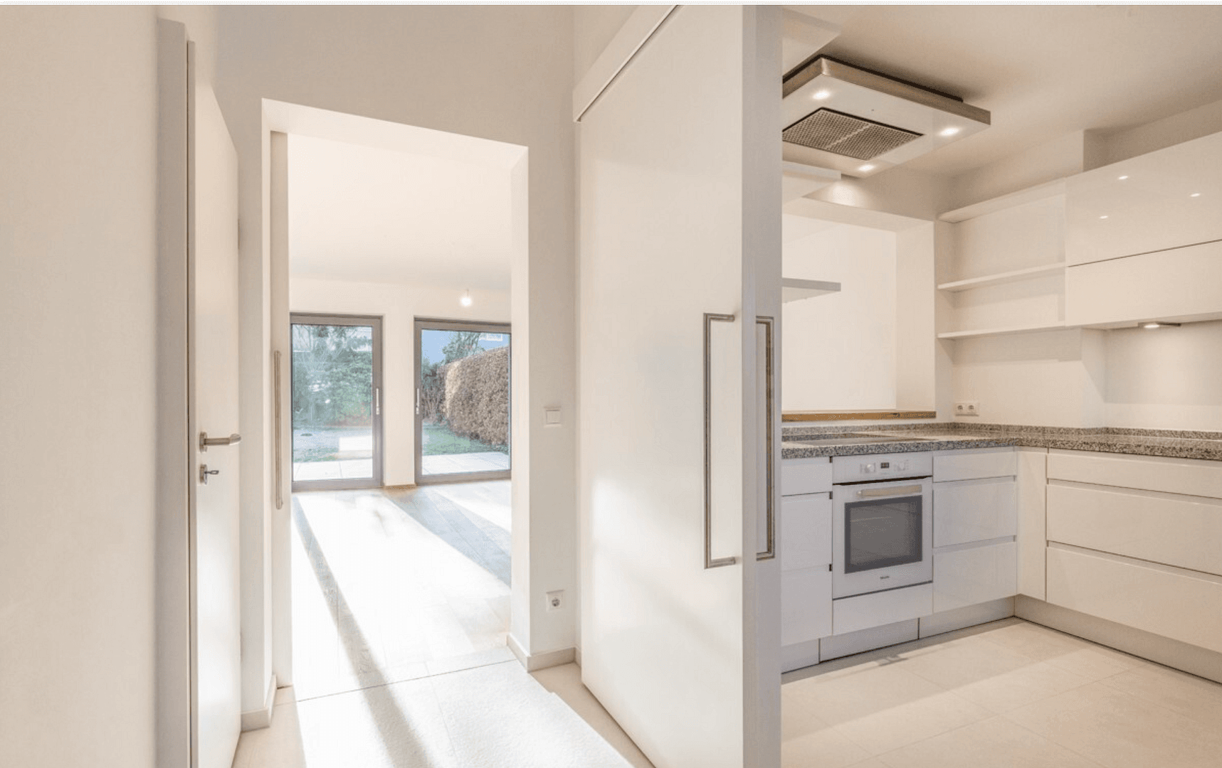 Prenájom domu 150 m², pozemek 376 m², Hamburg, Hamburg Prenájom domu 150 m², pozemek 376 m², Hamburg, Hamburg