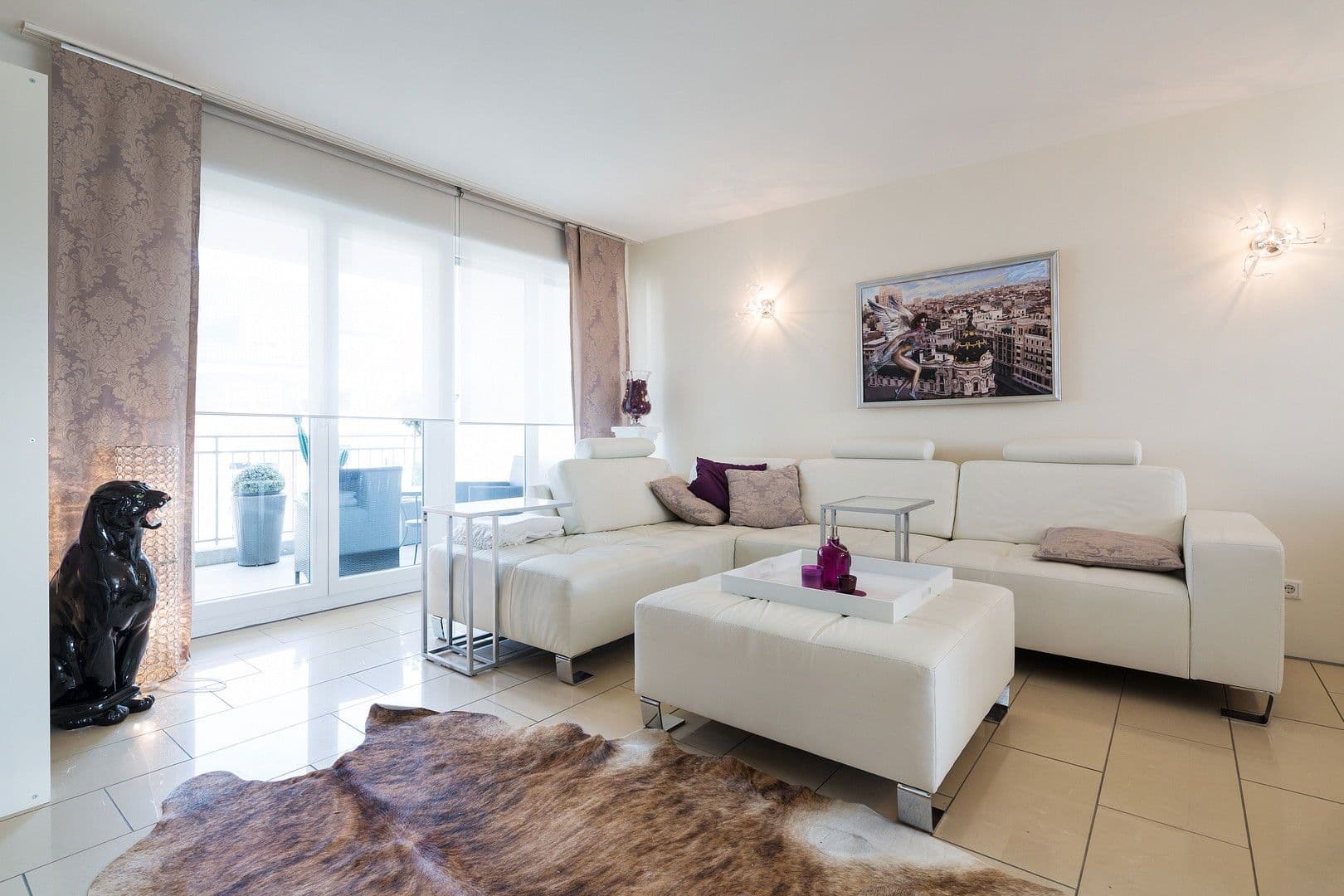 Prenájom bytu 2-izbový 60 m², Düsseldorf, Severné Porýnie - Westfálsko Prenájom bytu 2-izbový 60 m², Düsseldorf, Severné Porýnie - Westfálsko