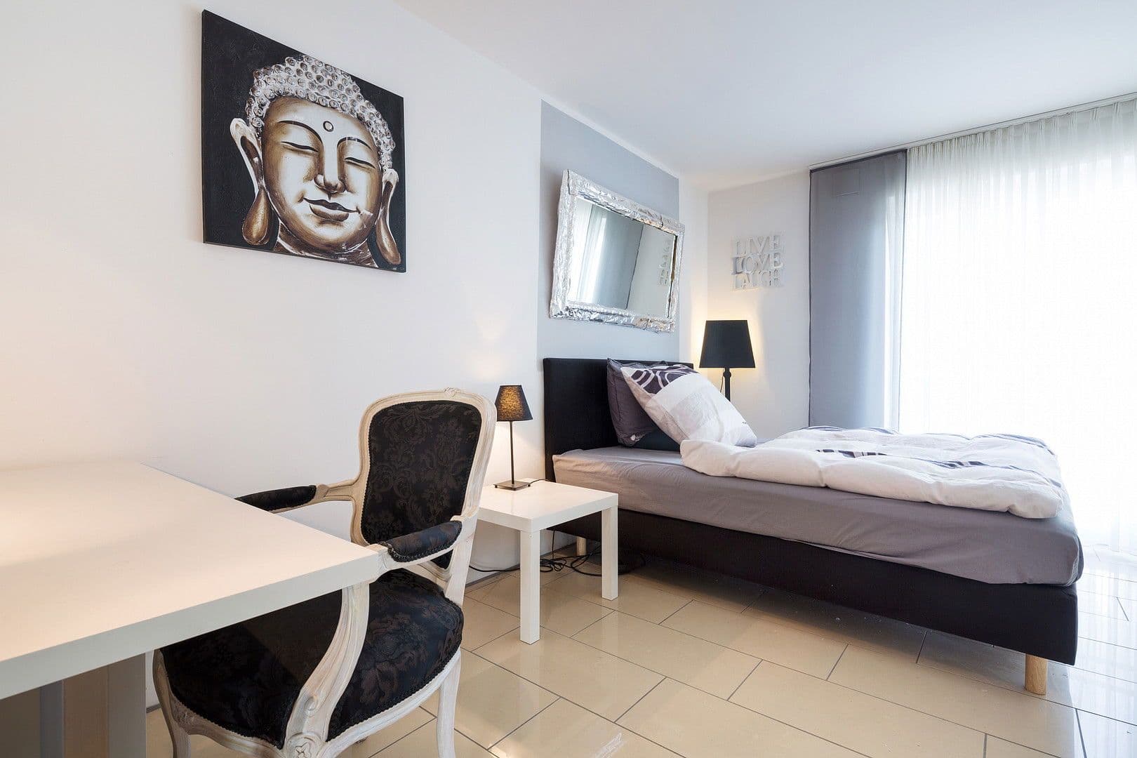 Prenájom bytu 2-izbový 60 m², Düsseldorf, Severné Porýnie - Westfálsko Prenájom bytu 2-izbový 60 m², Düsseldorf, Severné Porýnie - Westfálsko