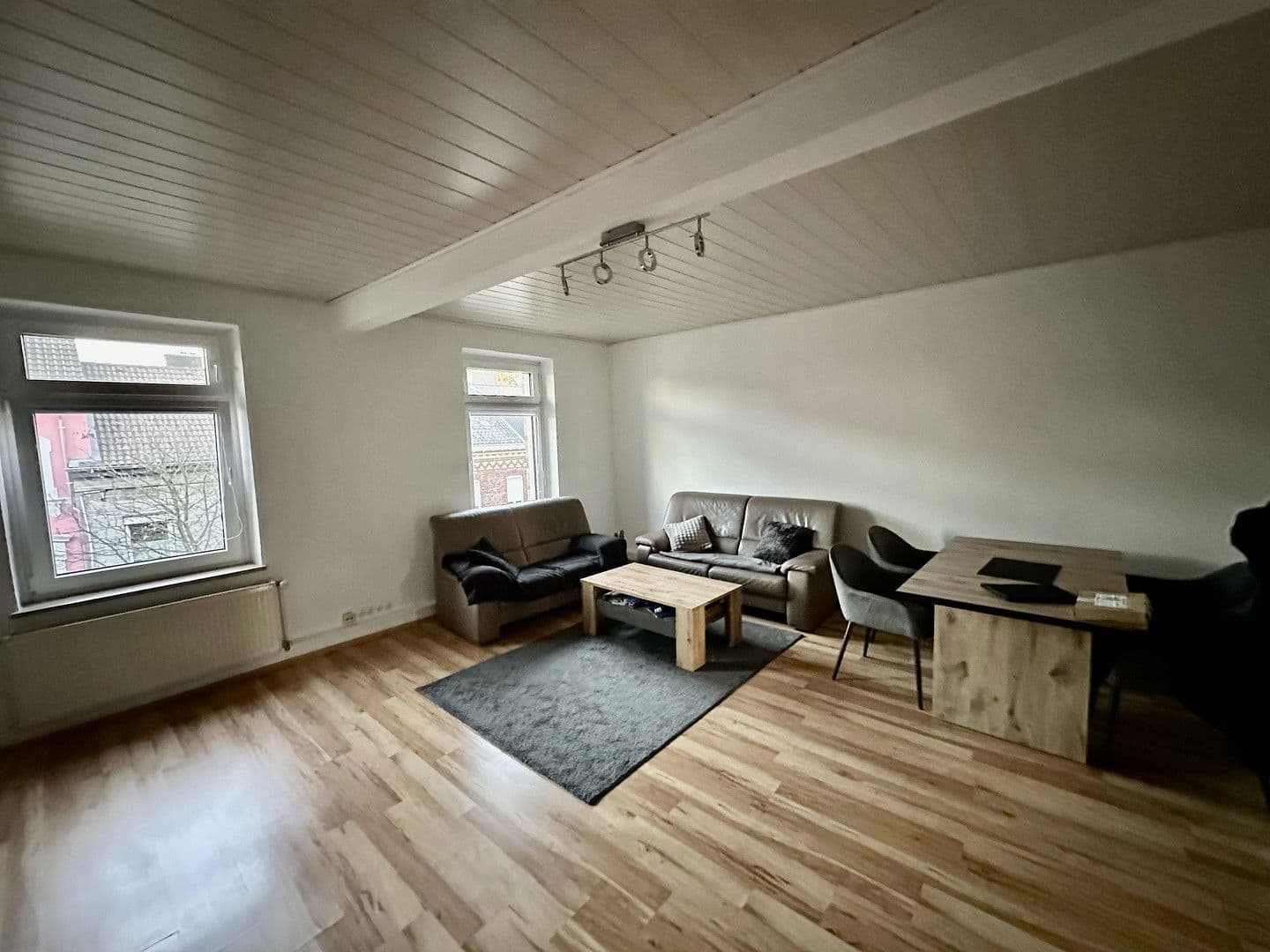 Prenájom bytu 2-izbový 70 m², Nirmerstraße 61, Aachen, Severné Porýnie - Westfálsko Prenájom bytu 2-izbový 70 m², Nirmerstraße 61, Aachen, Severné Porýnie - Westfálsko