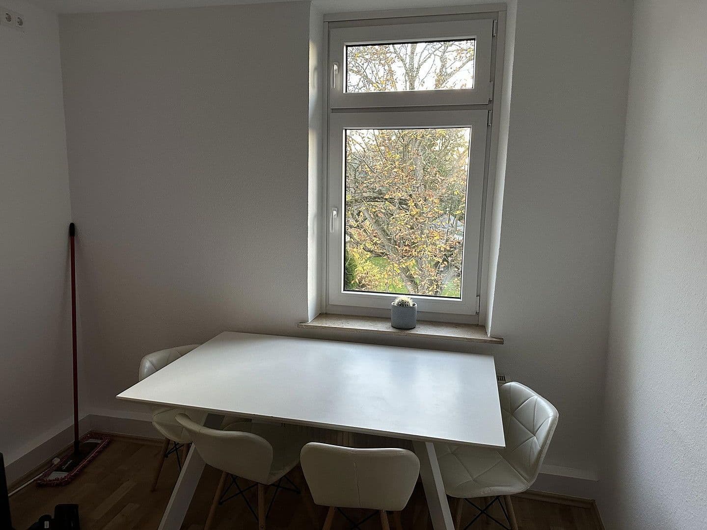 Prenájom bytu 2-izbový 70 m², Nirmerstraße 61, Aachen, Severné Porýnie - Westfálsko Prenájom bytu 2-izbový 70 m², Nirmerstraße 61, Aachen, Severné Porýnie - Westfálsko