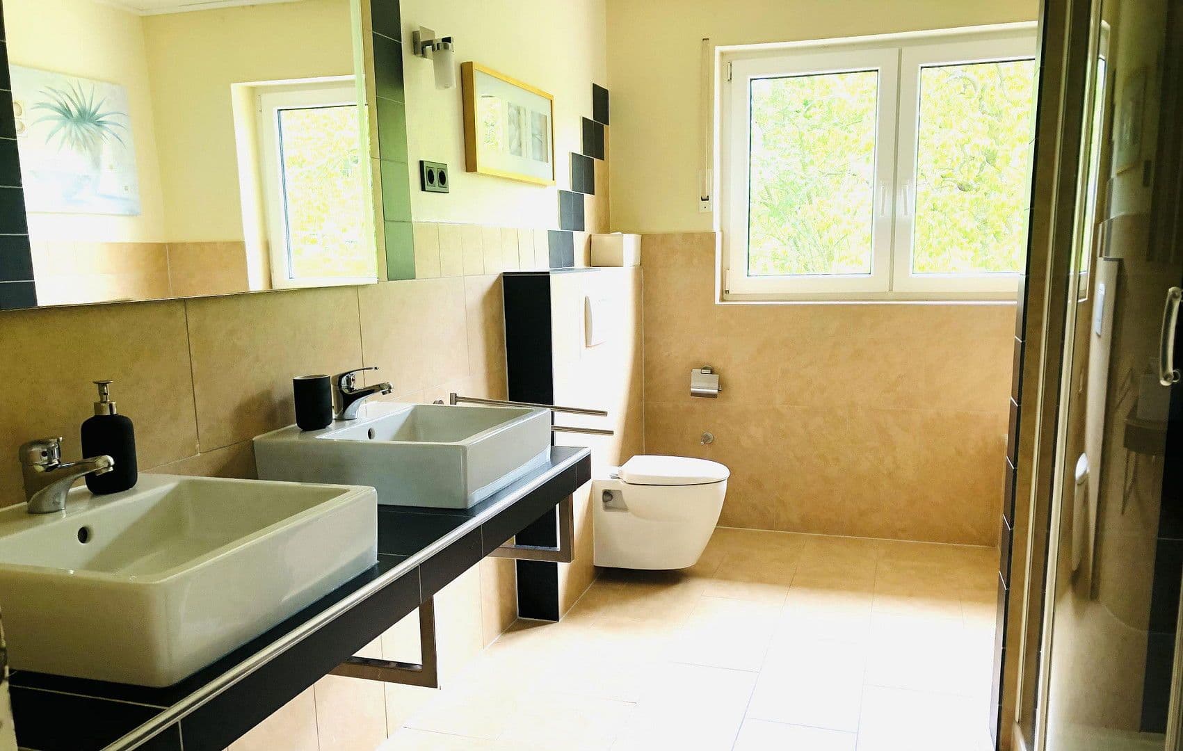 Predaj domu 406 m², pozemek 799 m², Heilberscheid, Porýnie-Falcko Predaj domu 406 m², pozemek 799 m², Heilberscheid, Porýnie-Falcko
