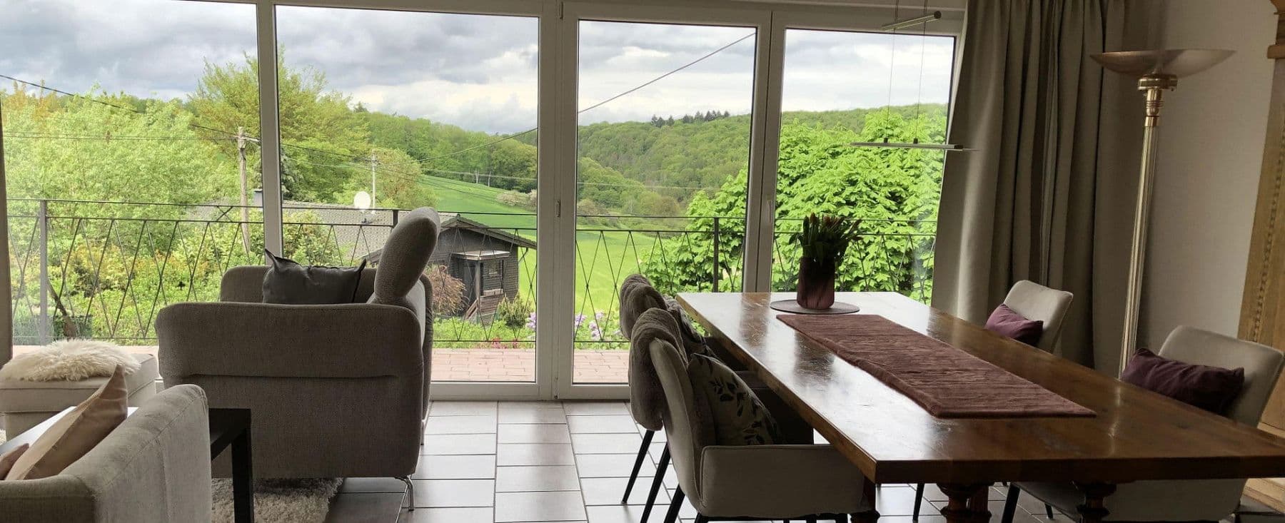 Predaj domu 406 m², pozemek 799 m², Heilberscheid, Porýnie-Falcko Predaj domu 406 m², pozemek 799 m², Heilberscheid, Porýnie-Falcko