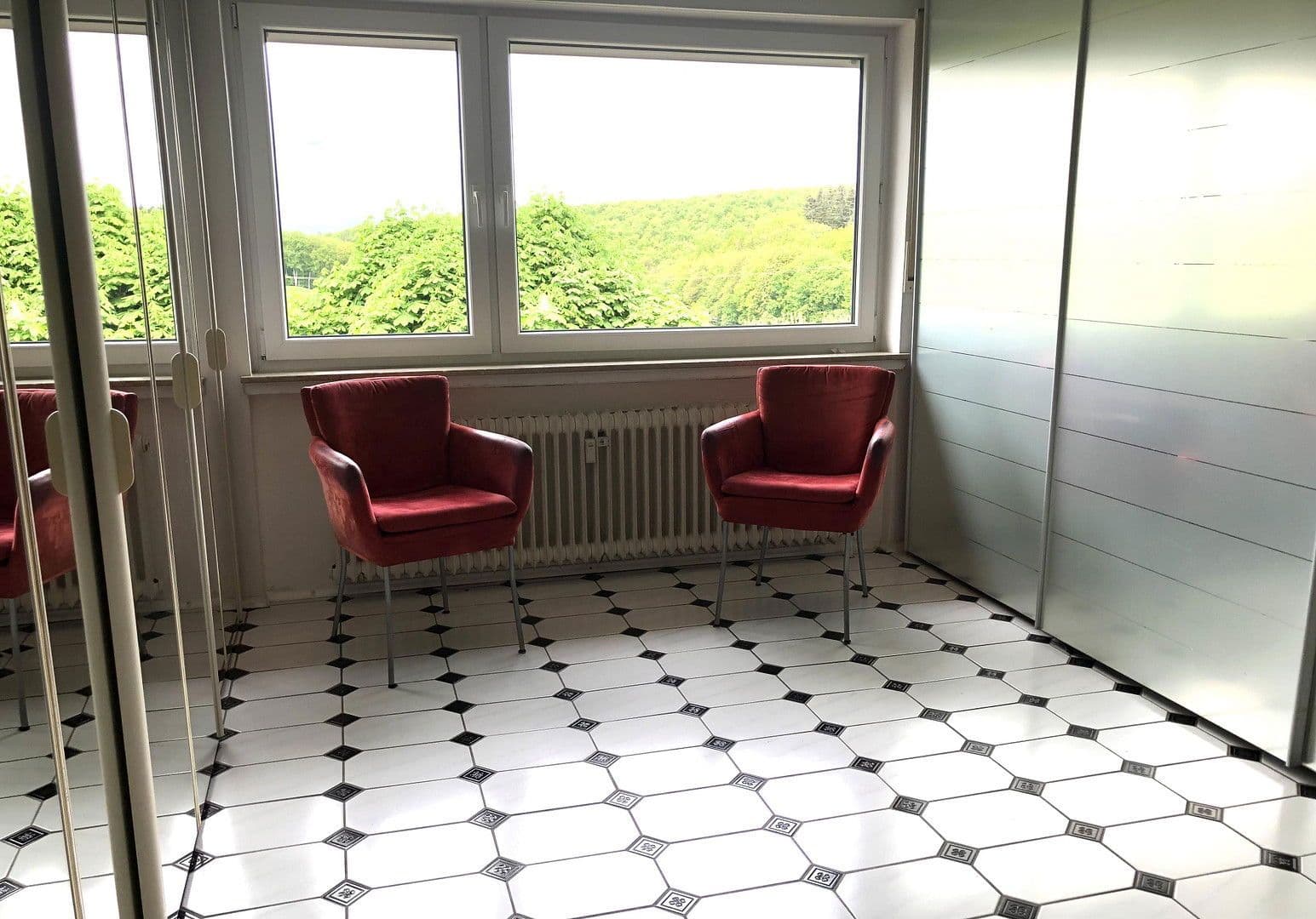 Predaj domu 406 m², pozemek 799 m², Heilberscheid, Porýnie-Falcko Predaj domu 406 m², pozemek 799 m², Heilberscheid, Porýnie-Falcko