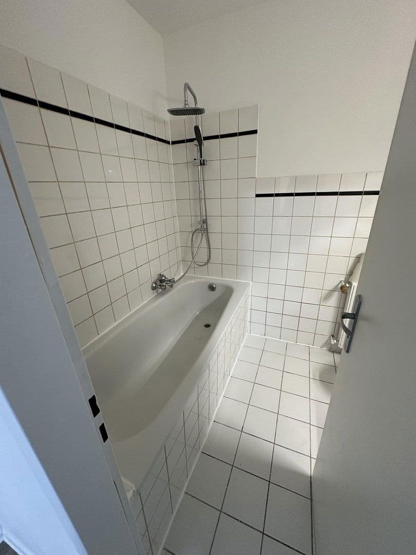 Prenájom bytu 2-izbový 60 m², Vieringhausen 38, Remscheid, Severné Porýnie - Westfálsko Prenájom bytu 2-izbový 60 m², Vieringhausen 38, Remscheid, Severné Porýnie - Westfálsko