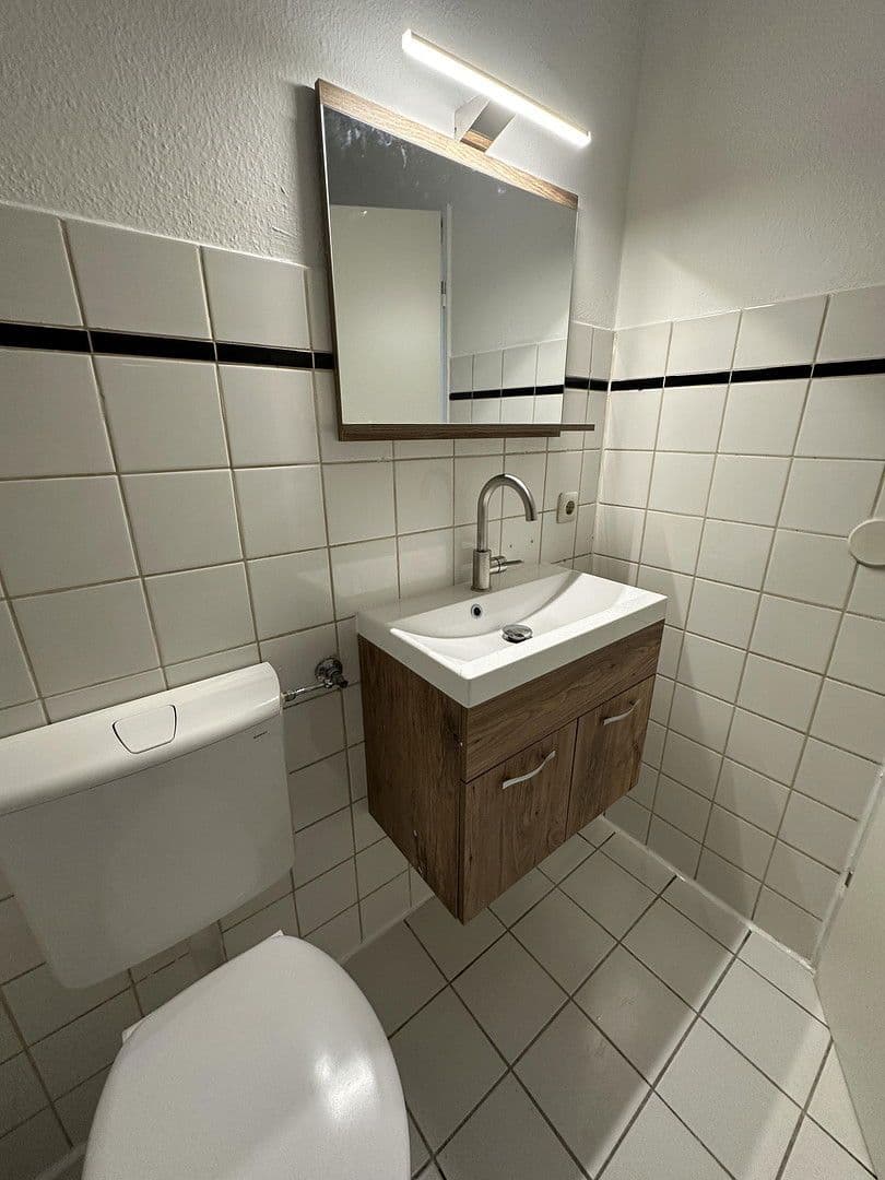 Prenájom bytu 2-izbový 60 m², Vieringhausen 38, Remscheid, Severné Porýnie - Westfálsko Prenájom bytu 2-izbový 60 m², Vieringhausen 38, Remscheid, Severné Porýnie - Westfálsko