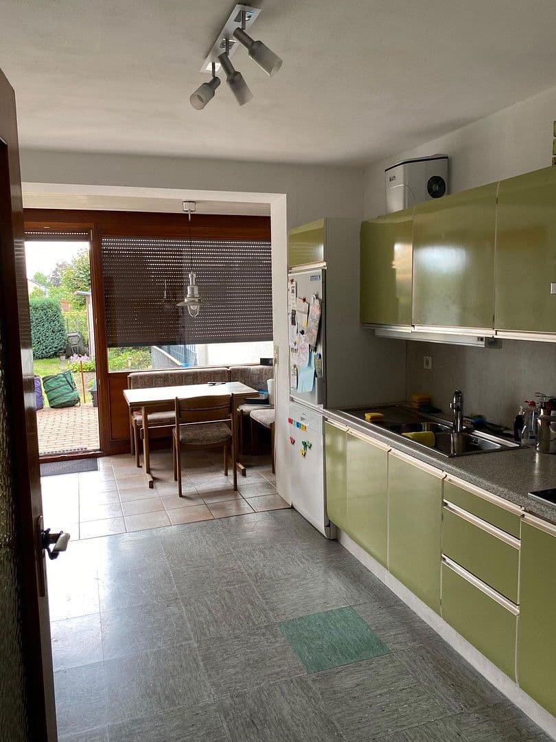 Predaj domu 142 m², pozemek 340 m², Hannover, Dolné Sasko Predaj domu 142 m², pozemek 340 m², Hannover, Dolné Sasko