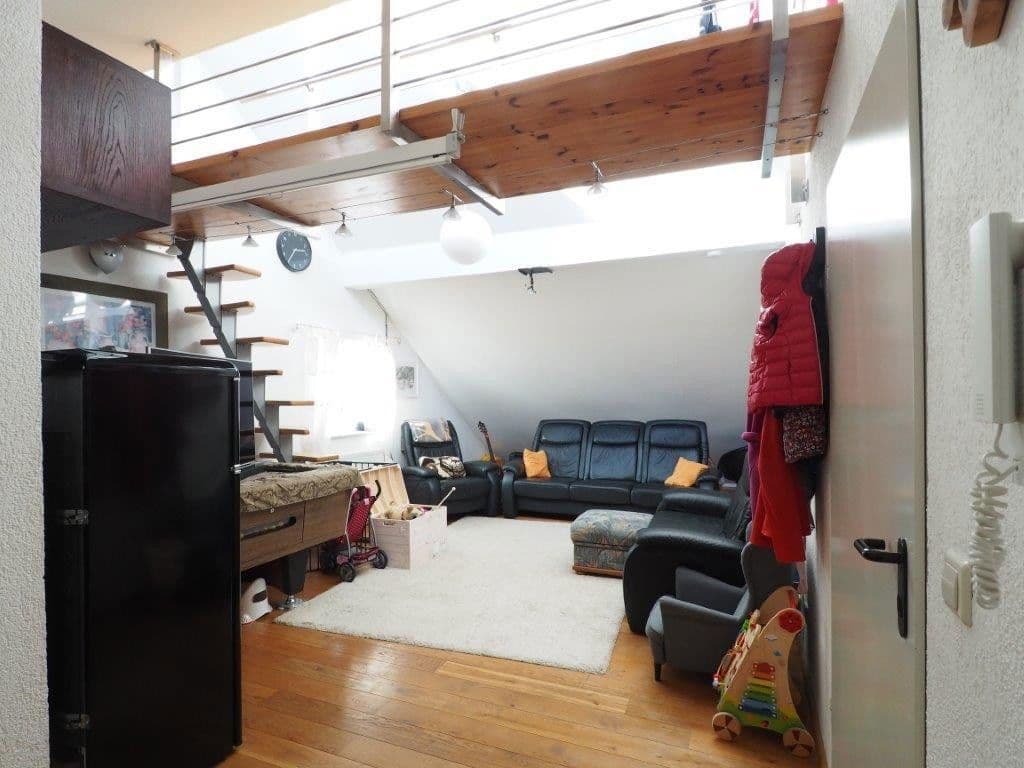 Predaj domu 386 m², pozemek 473 m², Niefern-Öschelbronn, Bádensko-Wurttembersko Predaj domu 386 m², pozemek 473 m², Niefern-Öschelbronn, Bádensko-Wurttembersko