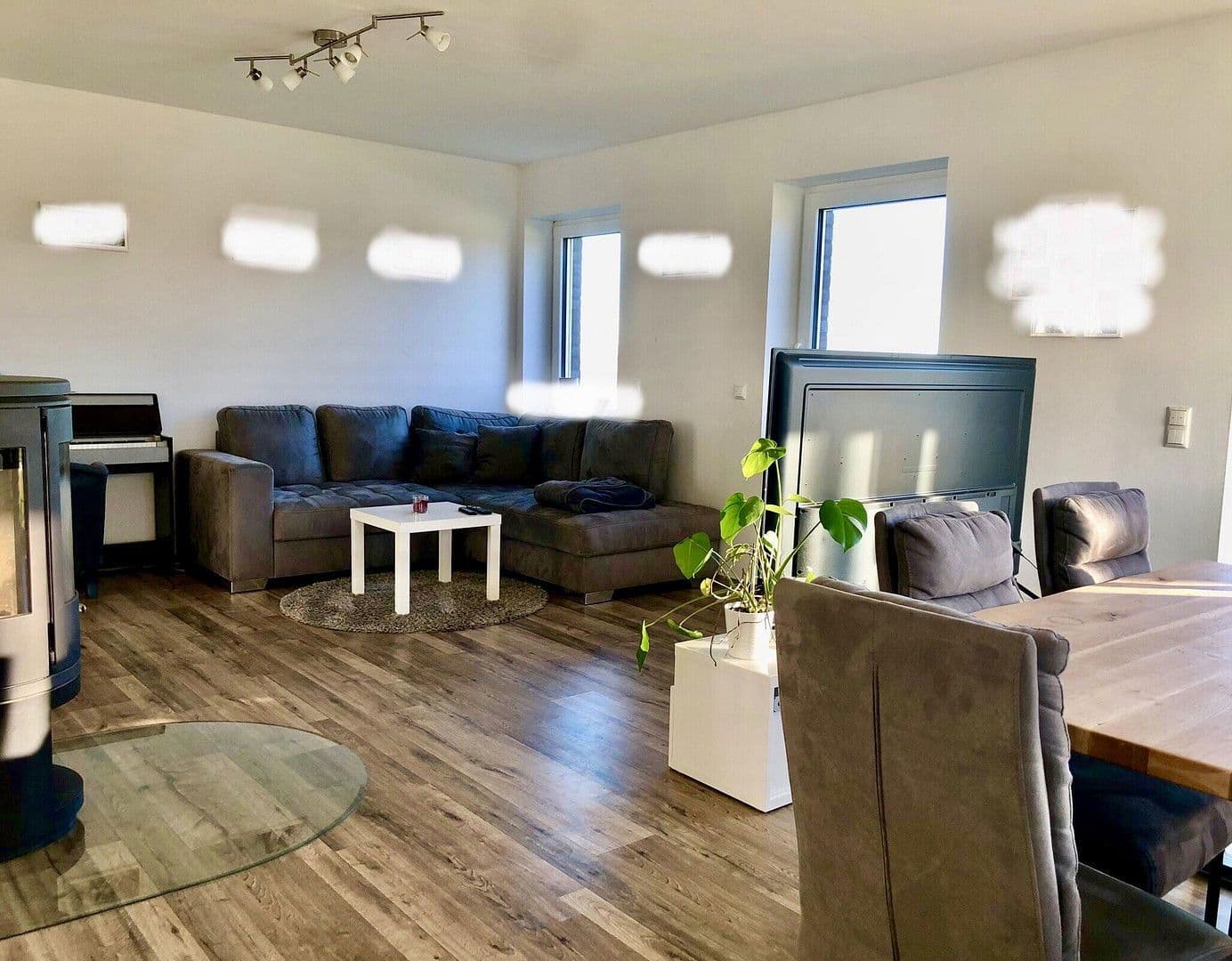 Predaj domu 230 m², pozemek 38.620 m², Oldenburg in Holstein, Šlezvicko-Holštajnsko Predaj domu 230 m², pozemek 38.620 m², Oldenburg in Holstein, Šlezvicko-Holštajnsko