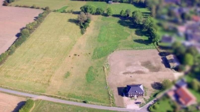 Predaj domu 230 m², pozemek 38.620 m², Oldenburg in Holstein, Šlezvicko-Holštajnsko Predaj domu 230 m², pozemek 38.620 m², Oldenburg in Holstein, Šlezvicko-Holštajnsko