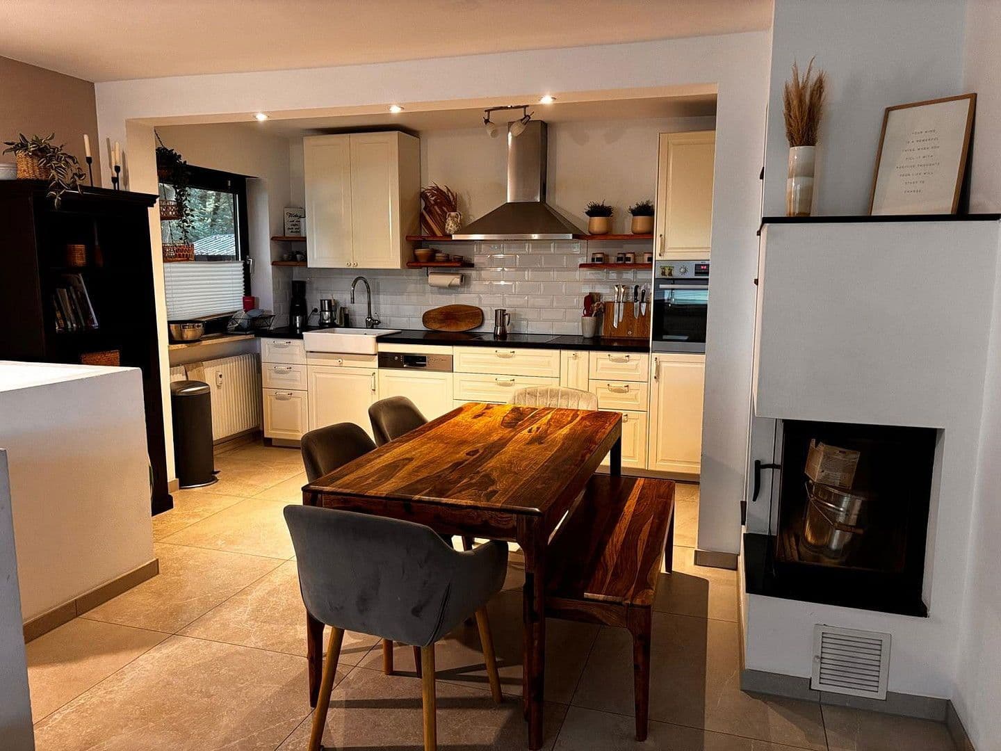 Predaj bytu 4-izbový 100 m², Allinger Straße 149, Puchheim, Bavorsko Predaj bytu 4-izbový 100 m², Allinger Straße 149, Puchheim, Bavorsko