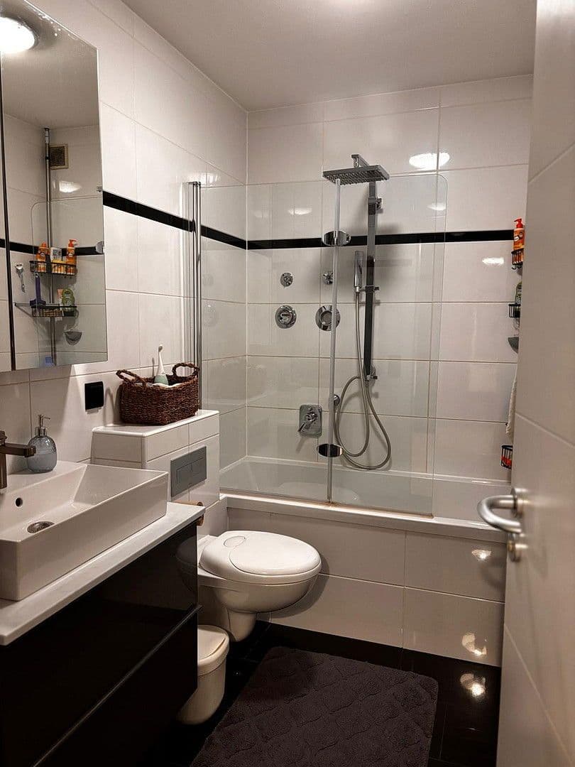 Predaj bytu 4-izbový 100 m², Allinger Straße 149, Puchheim, Bavorsko Predaj bytu 4-izbový 100 m², Allinger Straße 149, Puchheim, Bavorsko