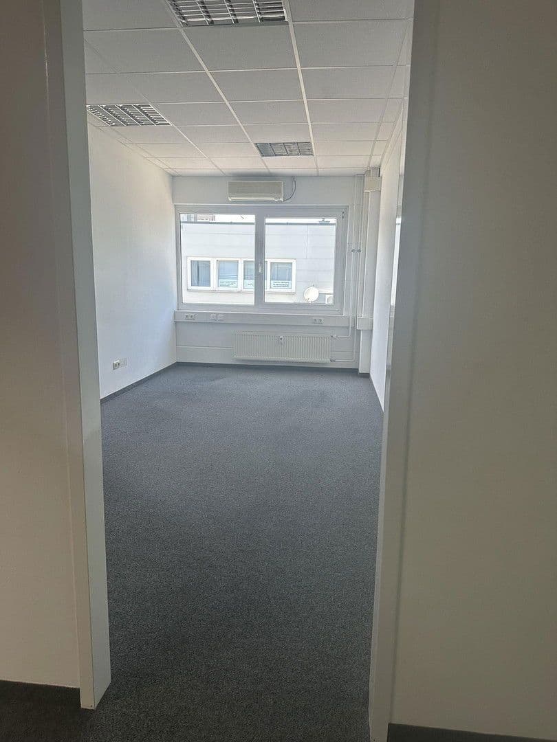 Prenájom kancelárie 270 m², Augsburg, Bavorsko Prenájom kancelárie 270 m², Augsburg, Bavorsko