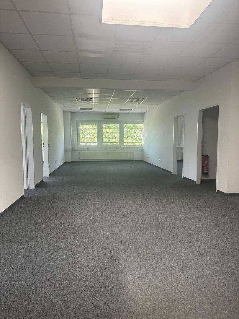 Prenájom kancelárie 270 m², Augsburg, Bavorsko Prenájom kancelárie 270 m², Augsburg, Bavorsko