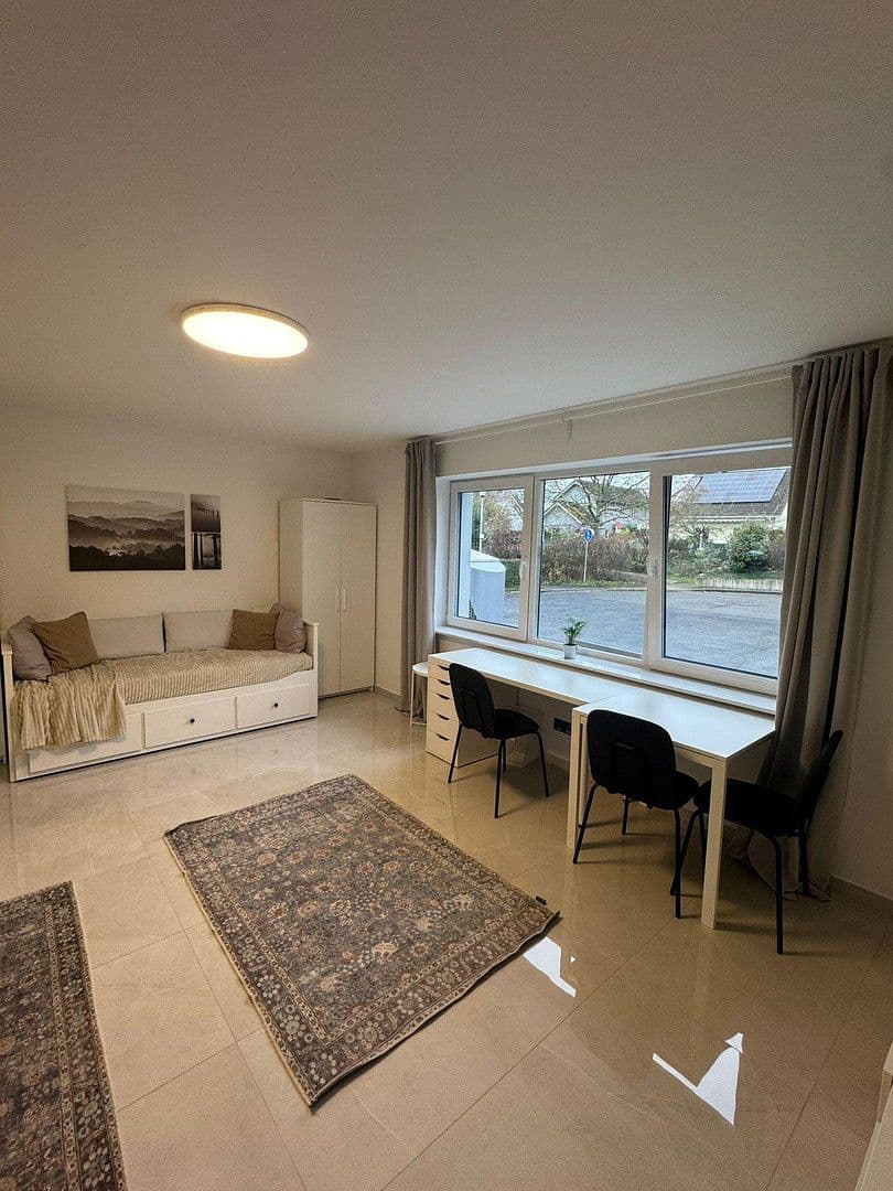 Prenájom bytu 1-izbový 33 m², Leverkusen, Severné Porýnie - Westfálsko Prenájom bytu 1-izbový 33 m², Leverkusen, Severné Porýnie - Westfálsko