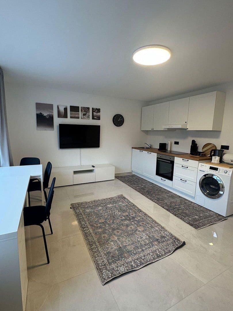 Prenájom bytu 1-izbový 33 m², Leverkusen, Severné Porýnie - Westfálsko Prenájom bytu 1-izbový 33 m², Leverkusen, Severné Porýnie - Westfálsko