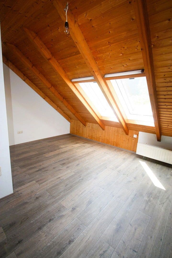 Predaj domu 235 m², pozemek 552 m², Wolfskehle, Kulmbach, Bavorsko Predaj domu 235 m², pozemek 552 m², Wolfskehle, Kulmbach, Bavorsko