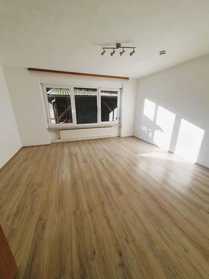 Predaj domu 235 m², pozemek 552 m², Wolfskehle, Kulmbach, Bavorsko Predaj domu 235 m², pozemek 552 m², Wolfskehle, Kulmbach, Bavorsko