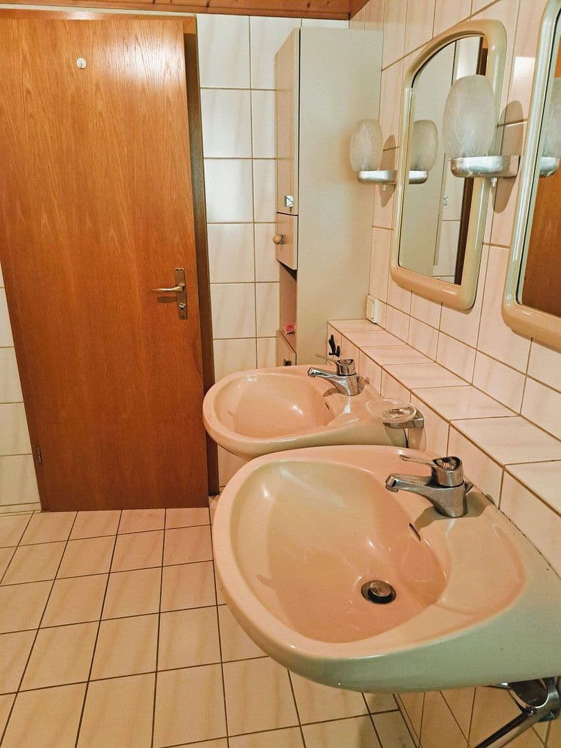 Predaj domu 235 m², pozemek 552 m², Wolfskehle, Kulmbach, Bavorsko Predaj domu 235 m², pozemek 552 m², Wolfskehle, Kulmbach, Bavorsko