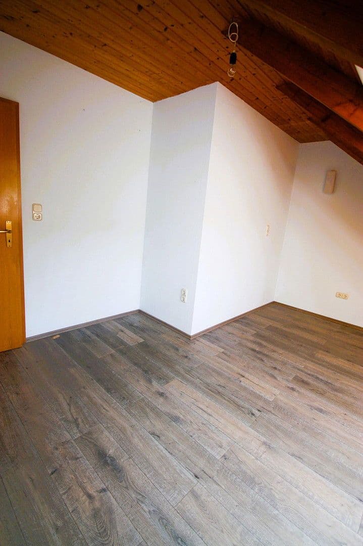 Predaj domu 235 m², pozemek 552 m², Wolfskehle, Kulmbach, Bavorsko Predaj domu 235 m², pozemek 552 m², Wolfskehle, Kulmbach, Bavorsko