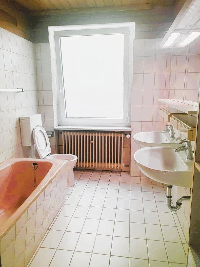 Predaj domu 235 m², pozemek 552 m², Wolfskehle, Kulmbach, Bavorsko Predaj domu 235 m², pozemek 552 m², Wolfskehle, Kulmbach, Bavorsko
