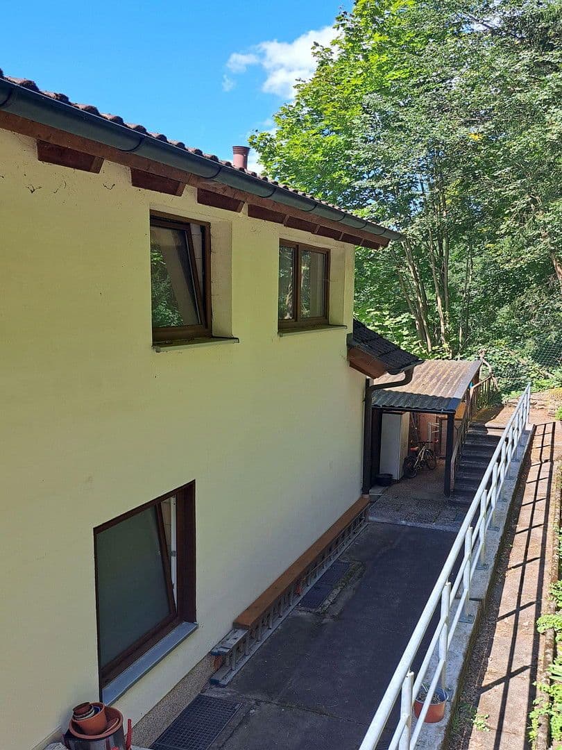 Predaj domu 235 m², pozemek 552 m², Wolfskehle, Kulmbach, Bavorsko Predaj domu 235 m², pozemek 552 m², Wolfskehle, Kulmbach, Bavorsko