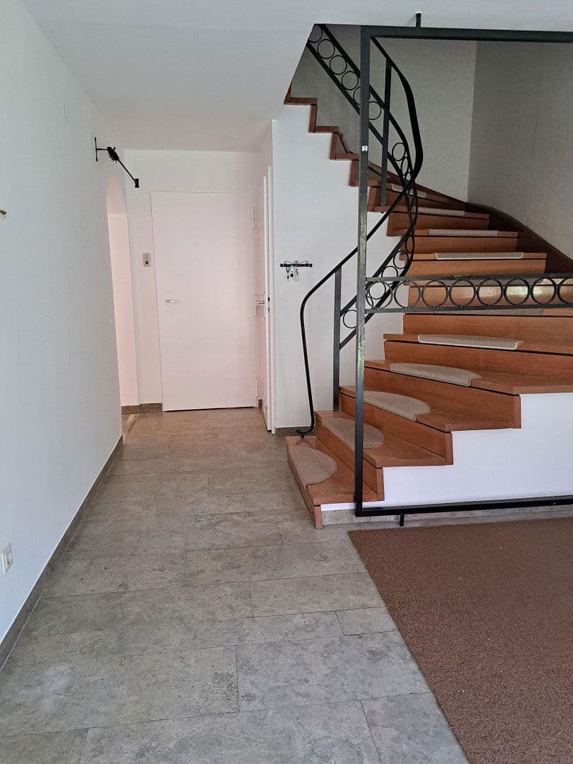 Predaj domu 235 m², pozemek 552 m², Wolfskehle, Kulmbach, Bavorsko Predaj domu 235 m², pozemek 552 m², Wolfskehle, Kulmbach, Bavorsko