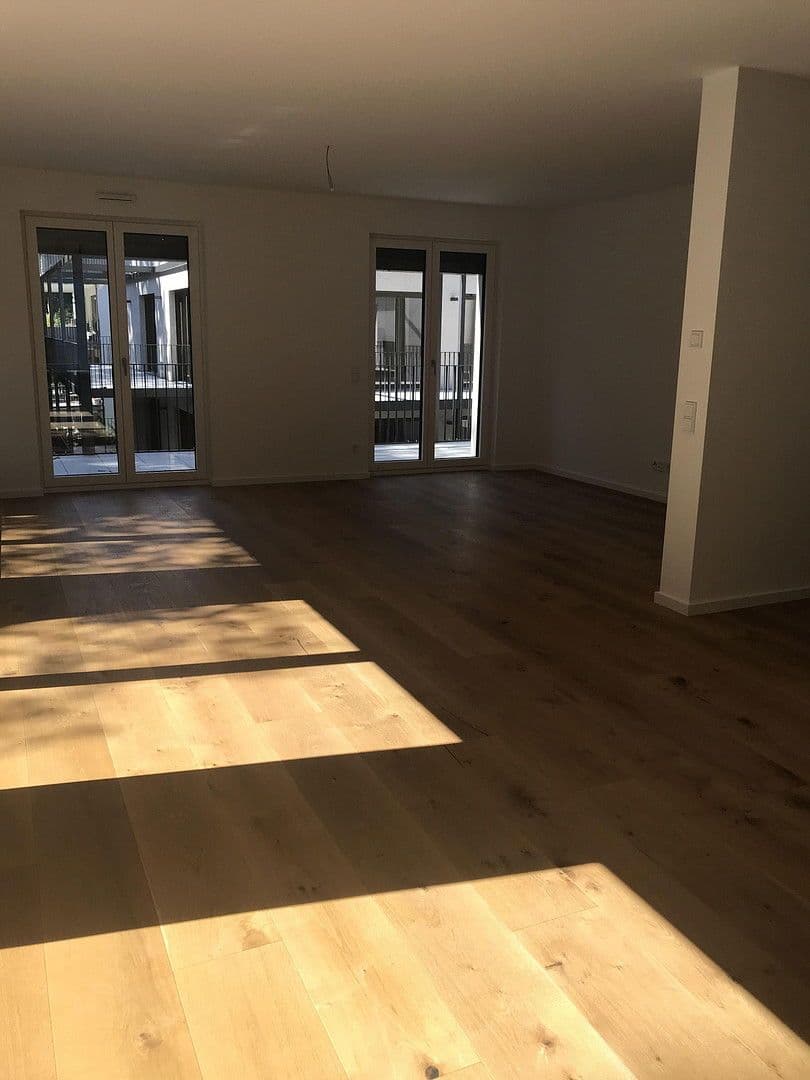 Prenájom bytu 4-izbový 146 m², Buchschlager Allee 29-33, Dreieich, Hesensko Prenájom bytu 4-izbový 146 m², Buchschlager Allee 29-33, Dreieich, Hesensko