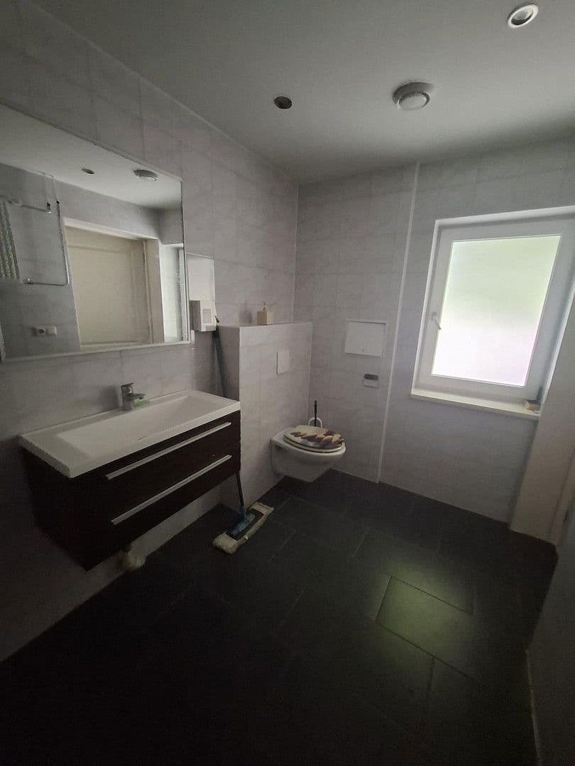 Prenájom bytu 3-izbový 131 m², Alte Blankenburger Str. 3, Thale, Sasko-Anhaltsko Prenájom bytu 3-izbový 131 m², Alte Blankenburger Str. 3, Thale, Sasko-Anhaltsko