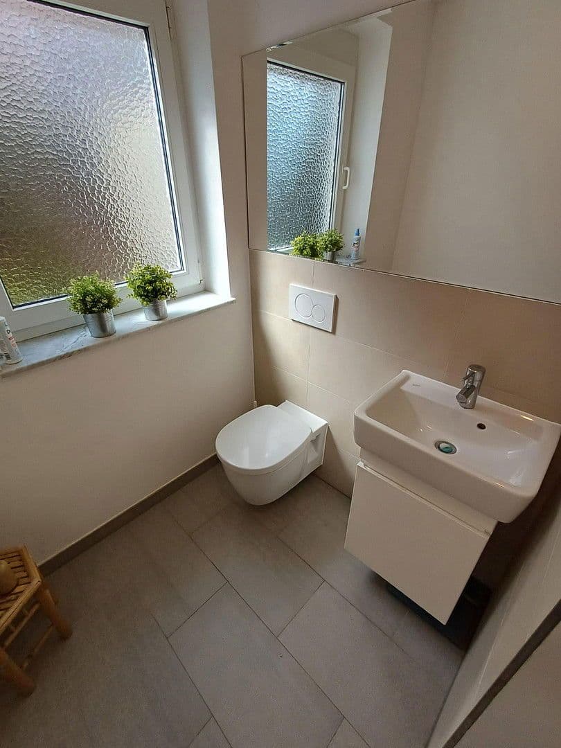 Predaj domu 357 m², pozemek 573 m², Falkensee, Brandenbursko Predaj domu 357 m², pozemek 573 m², Falkensee, Brandenbursko