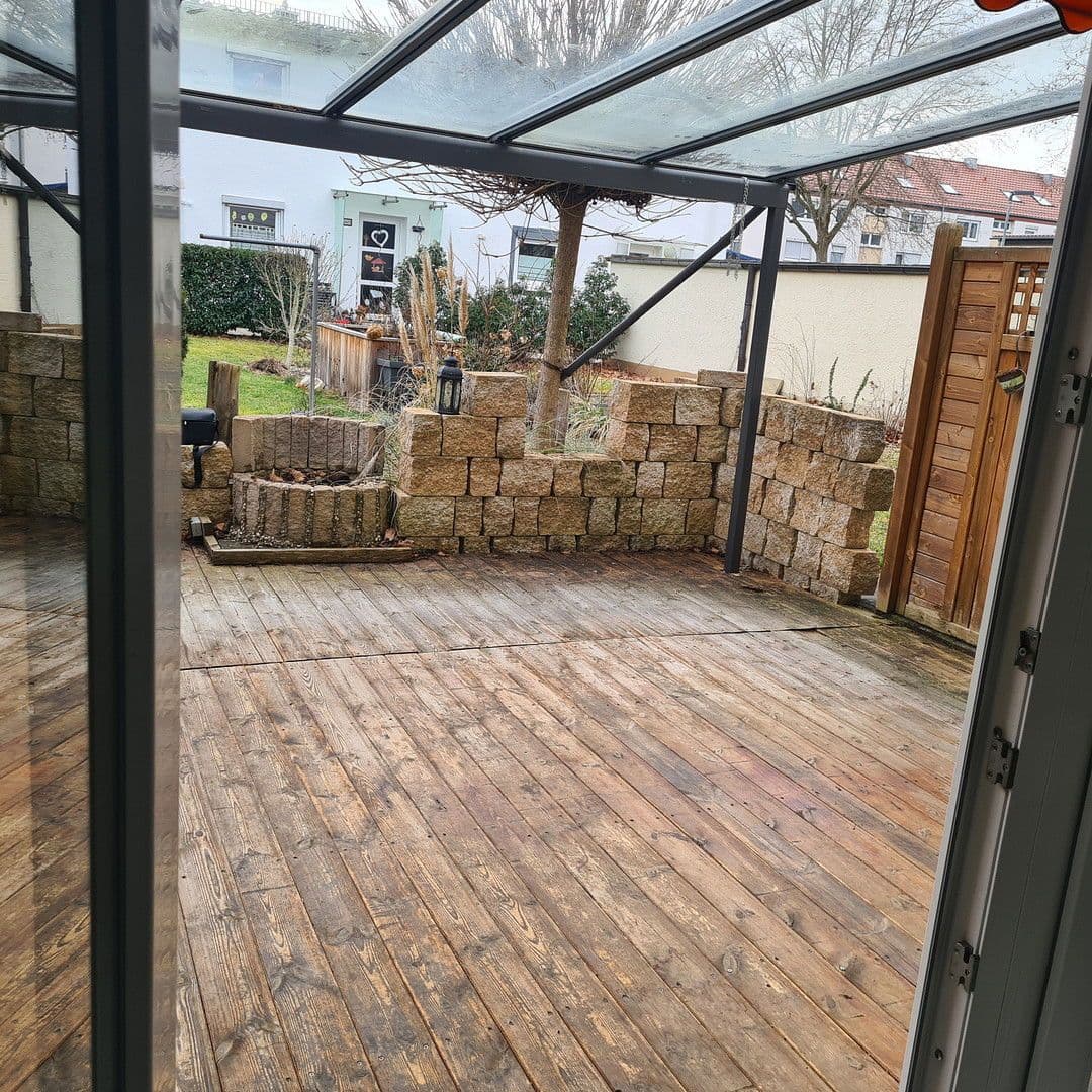 Predaj domu 90 m², pozemek 197 m², Hauffstraße 48/1, Pfullingen, Bádensko-Wurttembersko Predaj domu 90 m², pozemek 197 m², Hauffstraße 48/1, Pfullingen, Bádensko-Wurttembersko